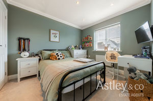 bed3- click for photo gallery